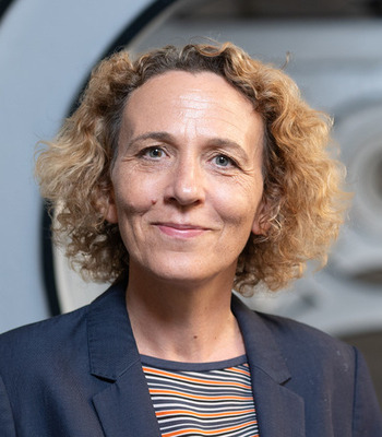 Sally-Davies_350x400-1